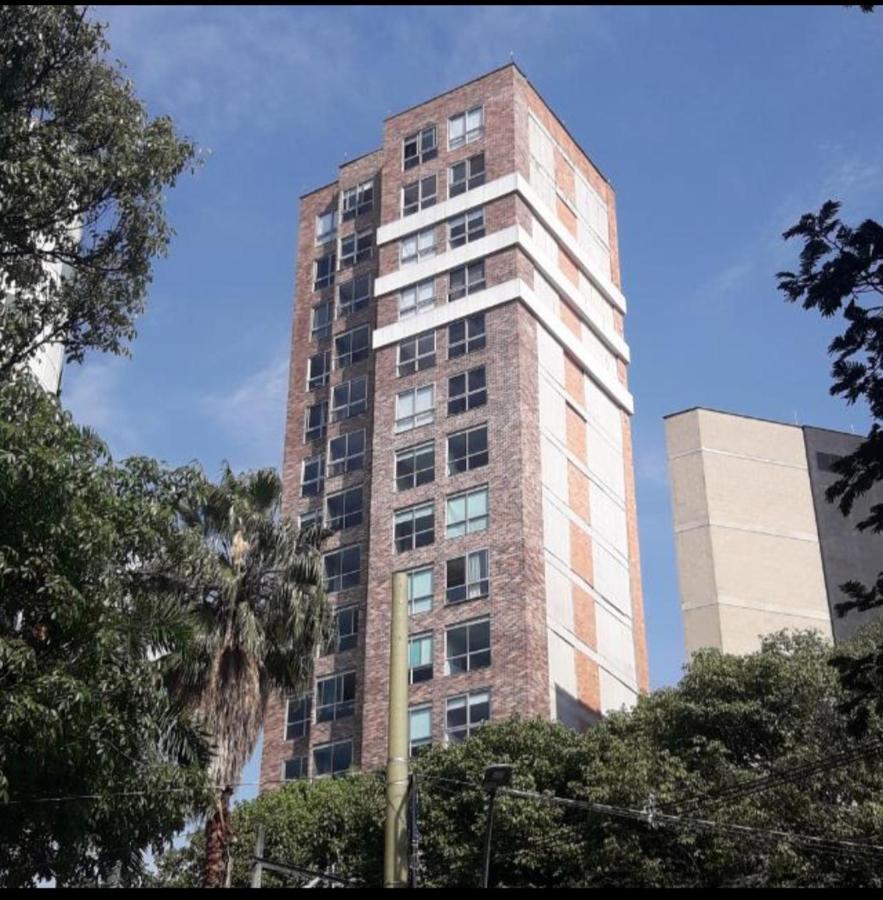 Apartasuite Laureles Cmc Medellin Luaran gambar